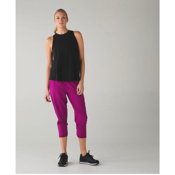 Lululemon Tranquil Crop Pants Regal Plum Size 4/6 603O - Picture 3 of 12